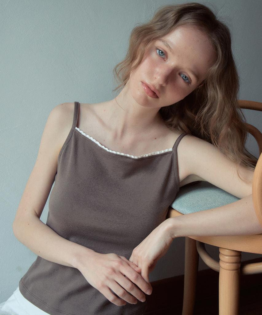 Aueonoseuteljia Deli Lace Sleeveless T-Shirt_Brown(Ob6Tp08)