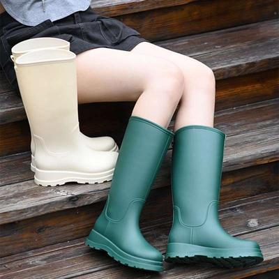 Japanese High Tube Rain Shoes Women's Fashion Outer Wear Non-slip, Waterproof and Wear-resistant Integrated Rubber Shoes Kitchen Long Tube Soft-sole