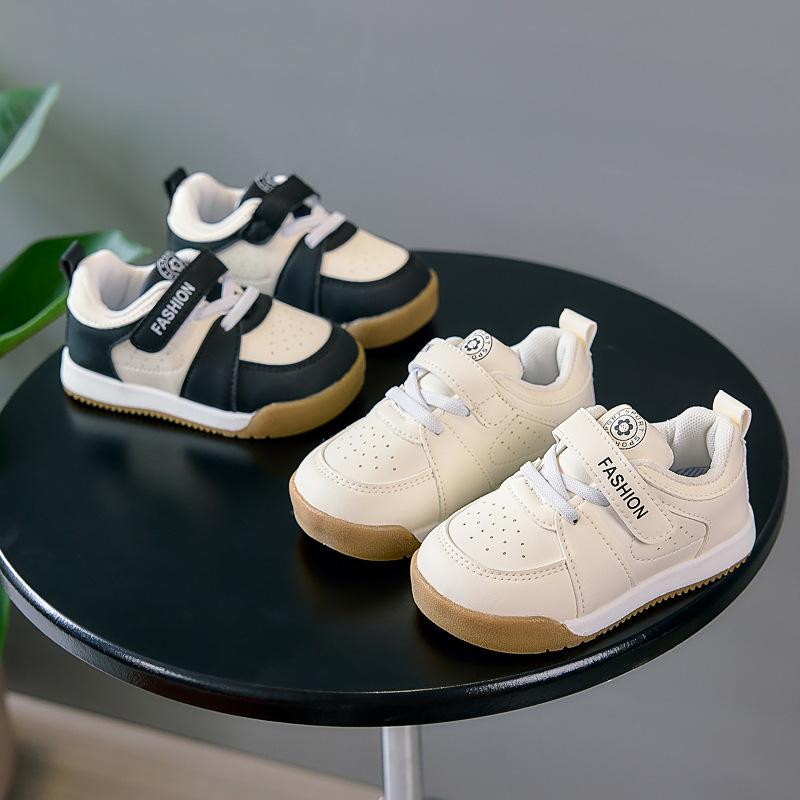 Children's board shoes autumn boys and girls baby shoes classmates 2025 new boys leather soft sole toddler shoes sports shoes