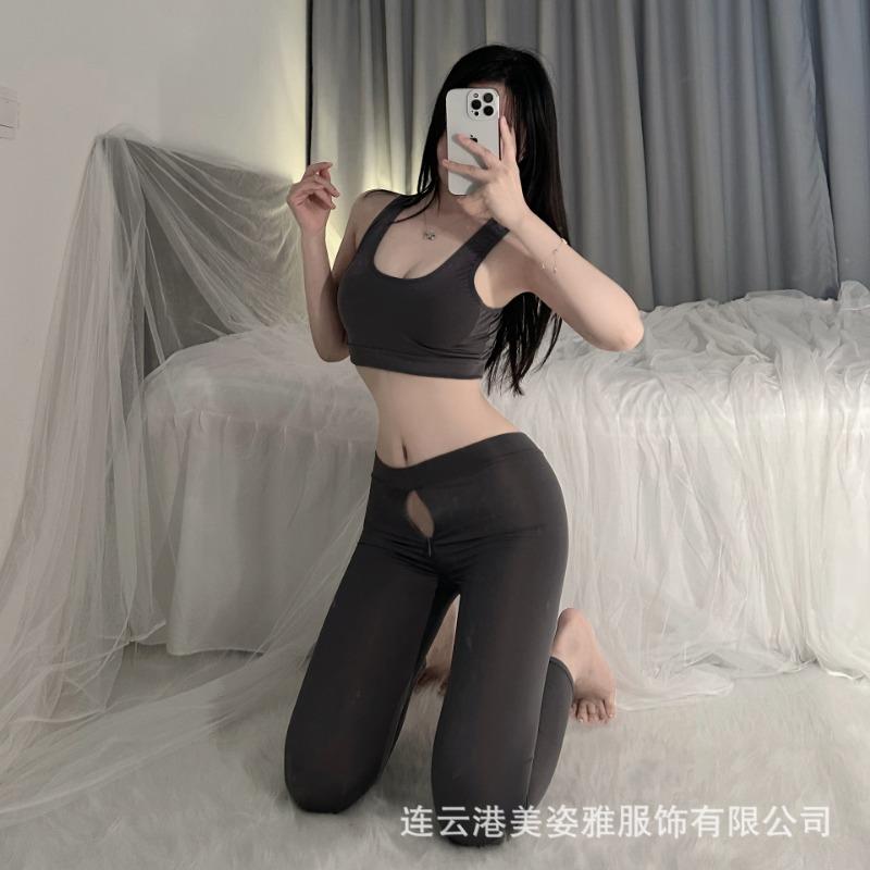 Ice silk open crotch yoga clothes, zipper-free sexy leggings, sports lingerie, split fitness pants