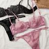 Set de sutien cu 1/2 cupă din dantelă sexy pentru femei Lenjerie ultra-subțire Seturi de sutien și tanga franțuzesc Black Temptation Lenjerie intima cu sârmă