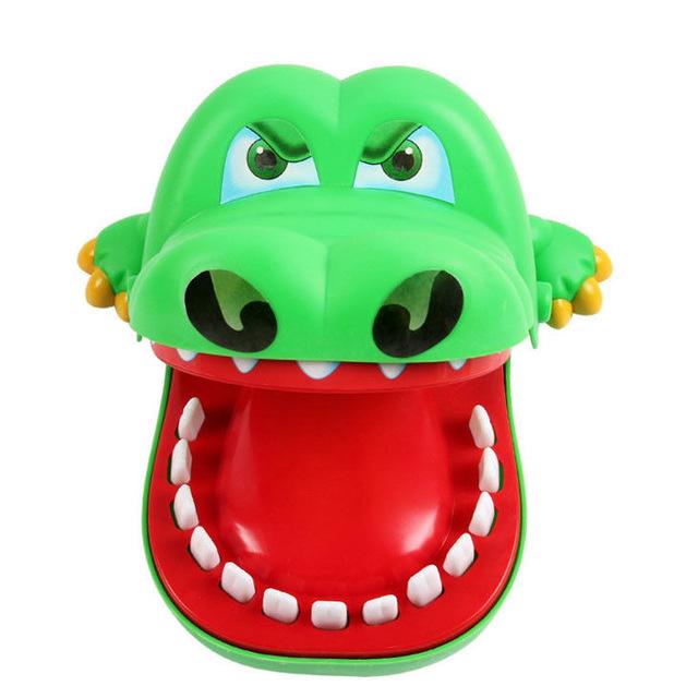 Witzspielzeug für Kinder Lustiges Cartoon-Krokodil Bulldogge Mund Zahnarzt Finger-Biss-Spiel
