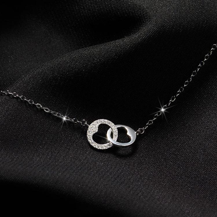 Elegant Peach Heart Double Ring Necklace - Women's Niche Design, Cold Style, Light Luxury & Versatile Clavicle Chain