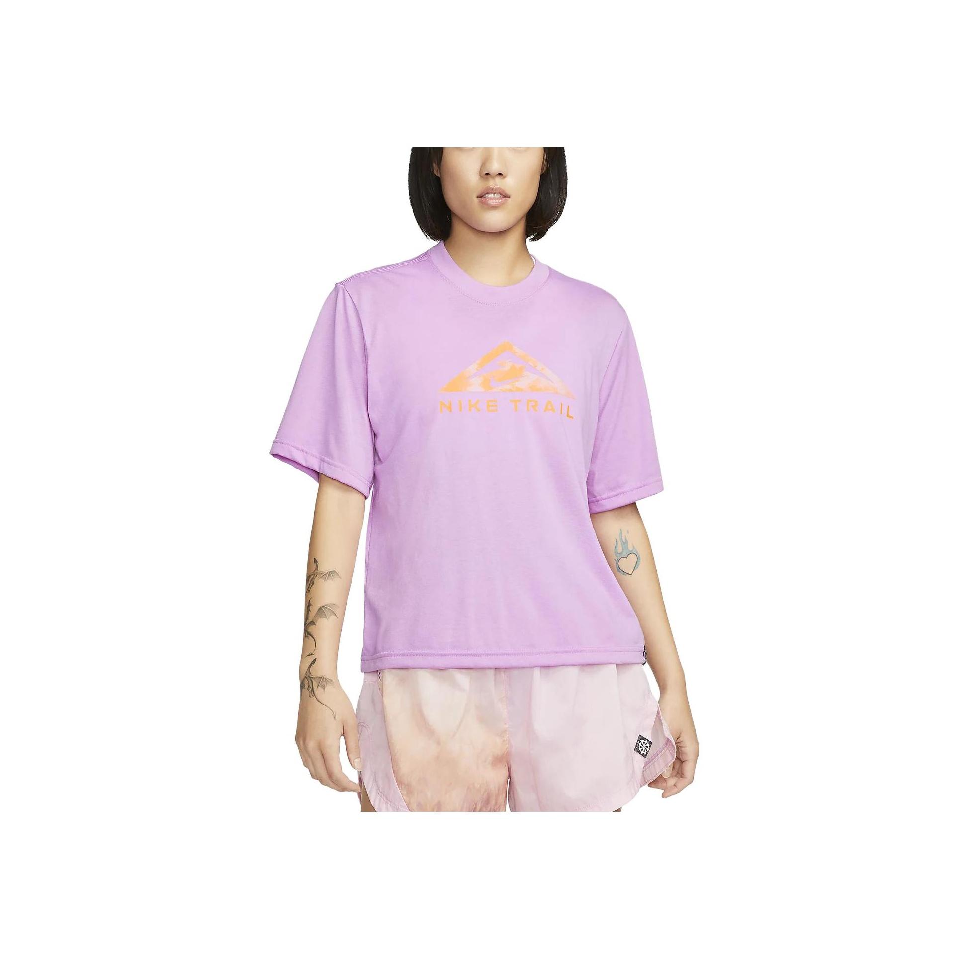 

Nike Футболка Dri-FIT Trail с принтом в виде букв и круглым вырезом, короткими рукавами, женские топы светло-фиолетового и красного цвета DX7897-532 M