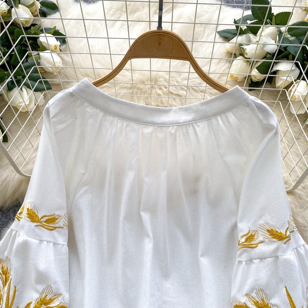 Fashion Blouse for Women Lantern Sleeve Loose Bandage Shirts Vintage Embroidery Spring Blouses Tops