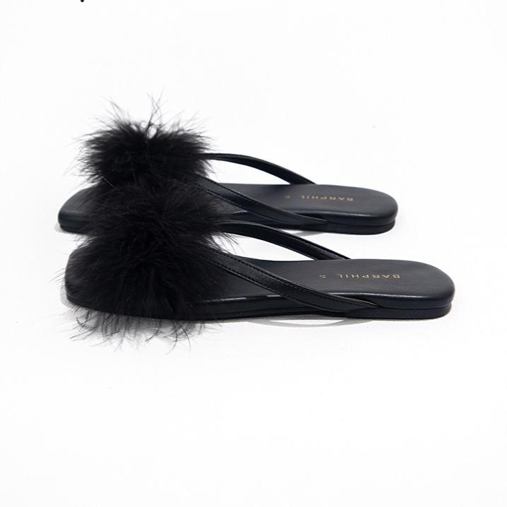 

Flip Flops Woman Feather Slippers Women s Summer Wear 2026 New Feather Slippers Versatile Non-slip Soft Bottom Slippers Woman 40