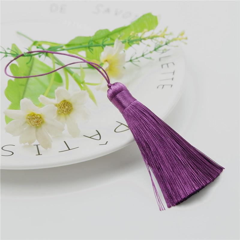 8 cm Kurzer Dicker Quaste Geschlossen Anti-Falten Vertikal Eis-Seide Kleine Quaste Hängendes Ohr Lesezeichen Kleidung Haarnadel Quaste Ohr