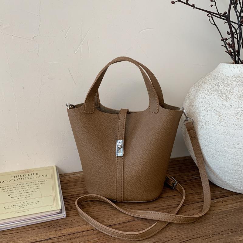 This Year's Popular Small Bags for Women's Autumn and Winter 2025 New Children and Mothers Shoulder Messenger Bags Retro Portable Bucket Bags