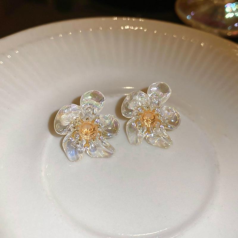 

Spring/Summer Clear Resin Zircon Flower Sterling Silver Earrings, Gold Plated Fashionable and Sweet High-End Jewelry for Women