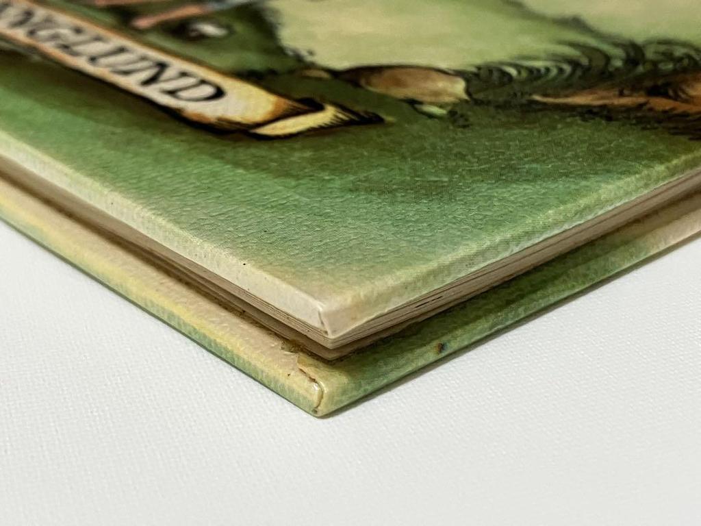 [USED] Rare and precious picture book Handel and Gretel Grimm's Fairy Tale