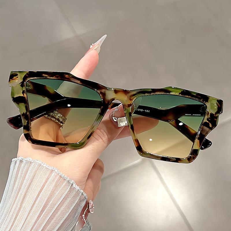 New Style Irregular Personalized Sunglasses for European American Dance Party Disco Fun Trendy Eyewear