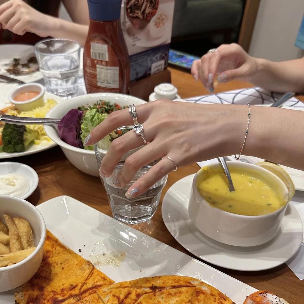 Xiaohongshu S925 Sterling Silver Women's Luxury Ring - Niche Design, Non-Fade Index Finger Fashion.