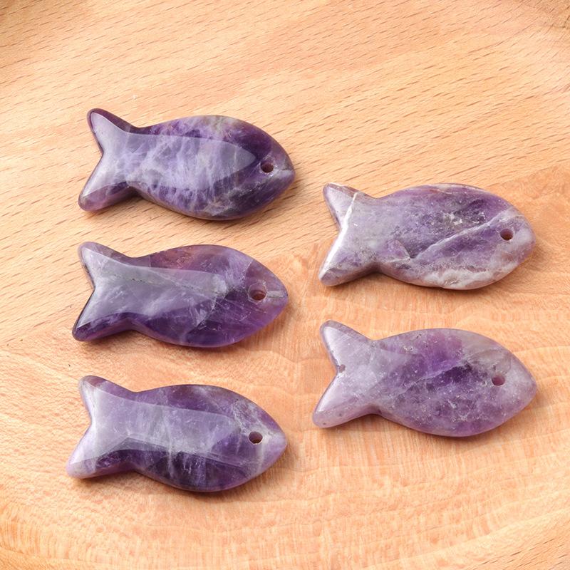 Hand Carved Healing Crystals Fish Figurine Natural Stone Animal Statue Amethyst Gemstone Pendant Home Decor DIY Hanging Ornament