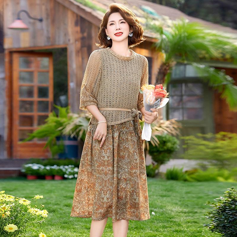 

Mother s Summer Fashion: Elegant Hollow-Out Top & Printed Skirt Set for a Youthful Style L (for 95-110 jin) хакі