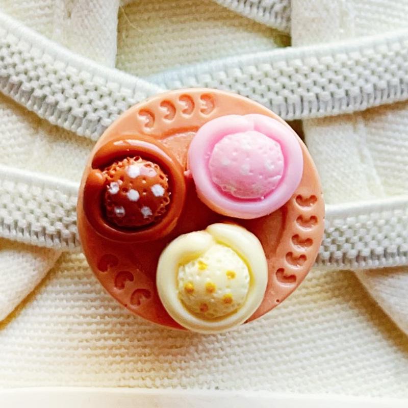 Cartoon Food Toy Shoelace Buckle for Kids' Shoes - Cat, Bear, Cake Design Decorative Accessories