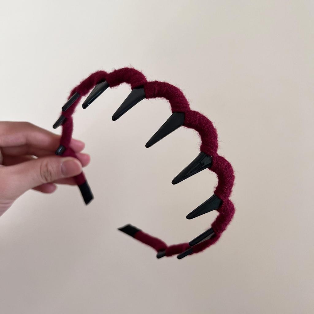 Women's Fluffy Wool Tooth Wave Headband: Autumn/Winter Non-Slip, High Skull Top, All-Match Temperament Hairpin.