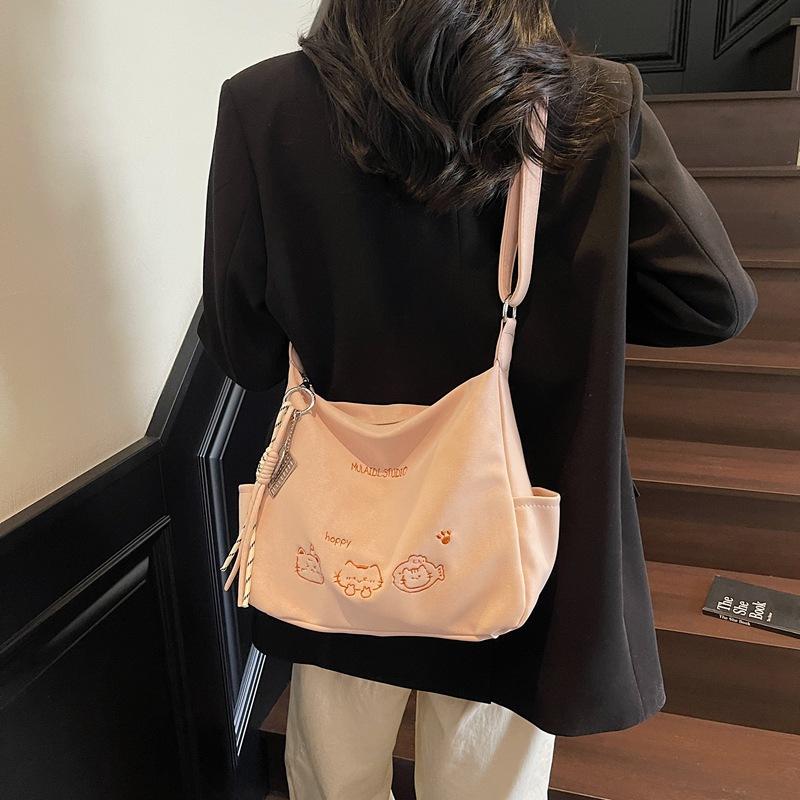 Small Fresh and Sweet Messenger Bag Women's Large-capacity Soft Leather Texture Casual Shoulder Bag Cute Flower Foreign Tote Bag