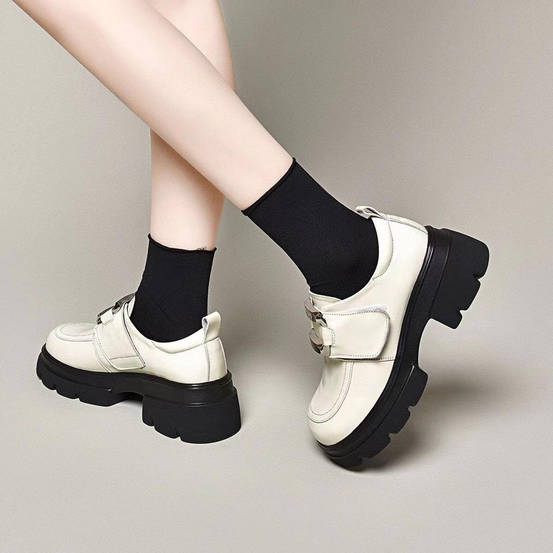 

Туфли на платформе женские туфли весна новые колледж ветер коровья лакированная кожа липучка одинарные туфли повседневные маленькие кожаные туфли 40 бежевый