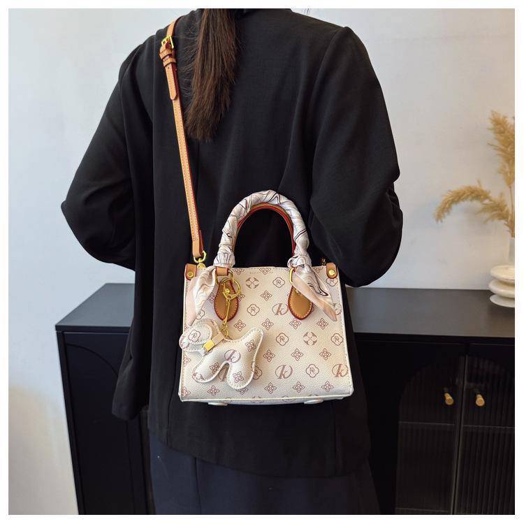 Vintage Print Cross-Border Women's Shoulder Tote - 2025 Niche Design for Middle-Aged Moms