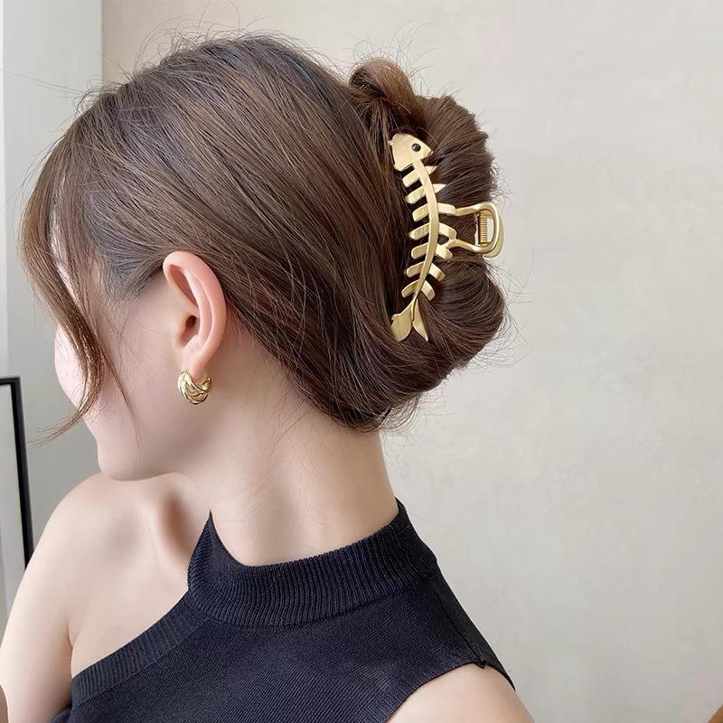 High-End Metal Butterfly Hair Clip for Women - Large, Elegant 2024 Style Shark Clip