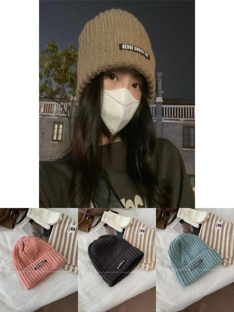 Fashionable Winter Acrylic Beanie For Women Warm Knit Hat With Letter Design