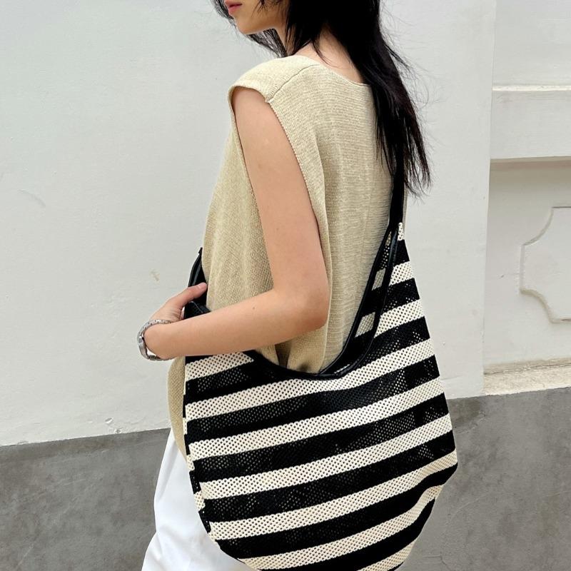 Commuting Large-capacity Single-shoulder Dumpling Bag Casual and Lightweight Crossbody Bag
