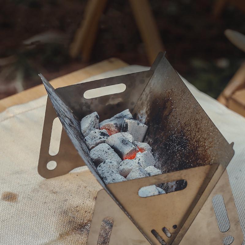 Acampamento ao ar livre Mini Churrasqueira Portátil Dobrável Tipo Cartão Fogão Churrasqueira
