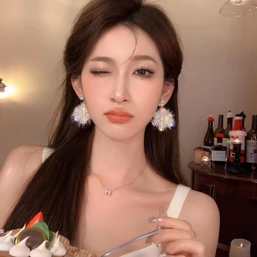 Snowflake Design Xmas Earrings Bowknot Zircon Earrings Fashion Pearl Studs  Women Gift