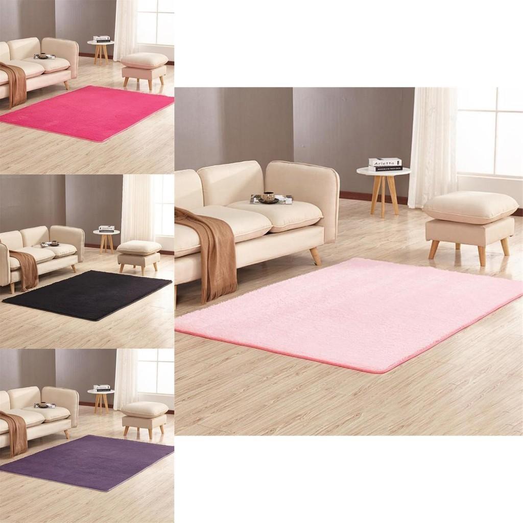 Luxuriös flauschige Teppiche mit rutschfestem Design für gemütliche Wohnzimmereleganz