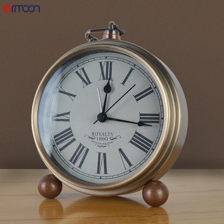 American Creative Iron Table Clock, Retro European Luminous Silent Electronic Desk Clock, Simple Household Student Decor Clock