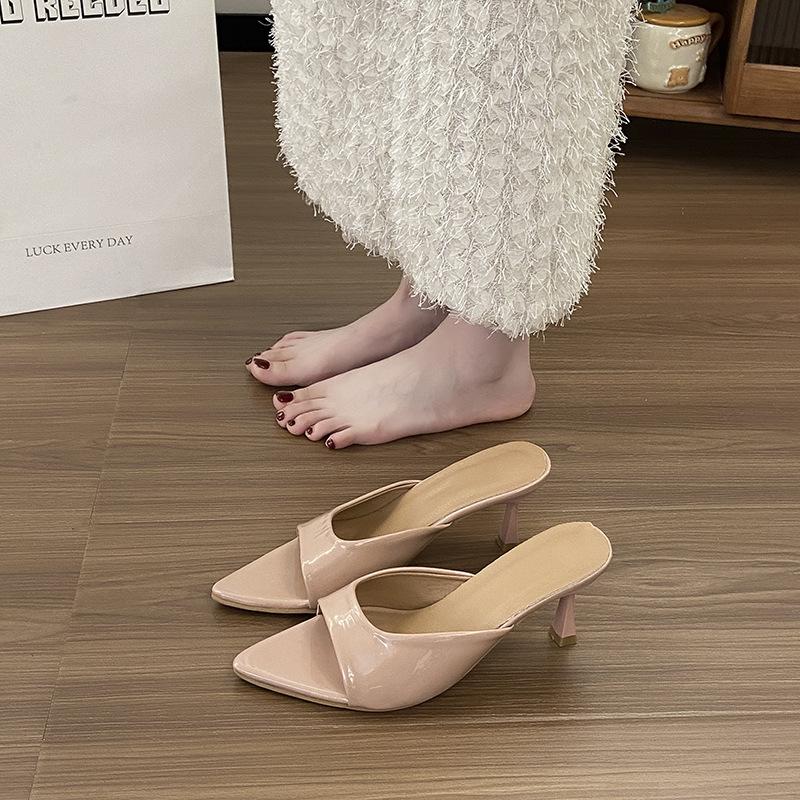 One-word Drag Nude High Heels Cool Slippers Low Heel Fairy Shoes with Skirt Spring and Summer New High Heel Sandals