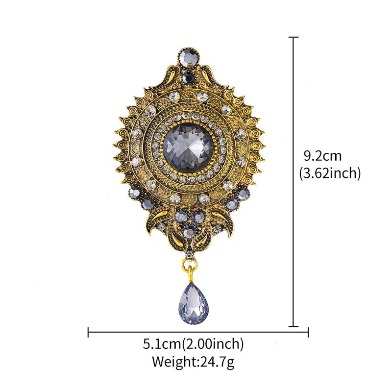 Creative  Flower Brooch Versatile Scarf Buckle Anti-Exposure Buckle  Corsage Brooch Women'S Accessories