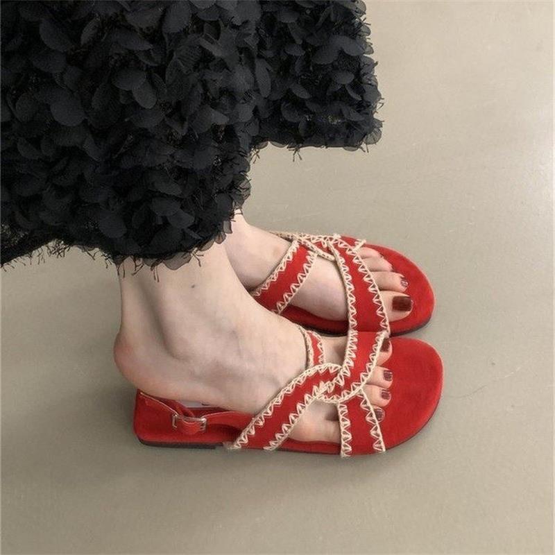 2025 summer new foreign style cross word with flat bottom retro ethnic style sandals casual beach Roman shoes