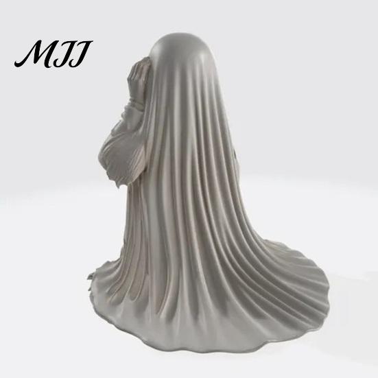 Haunted House Decoration Halloween Ghost Figurine, Scary Face Statue, Resin Spooky Figurine White for Indoor Home, Office, Desk Decor Outdoor Ornament