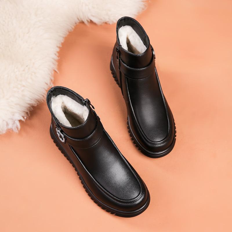 

Зимние теплые туфли из натуральной кожи и хлопка для женщин среднего и пожилого возраста, короткие нескользящие ботинки для мам с мягкой подошвой 39 чёрный
