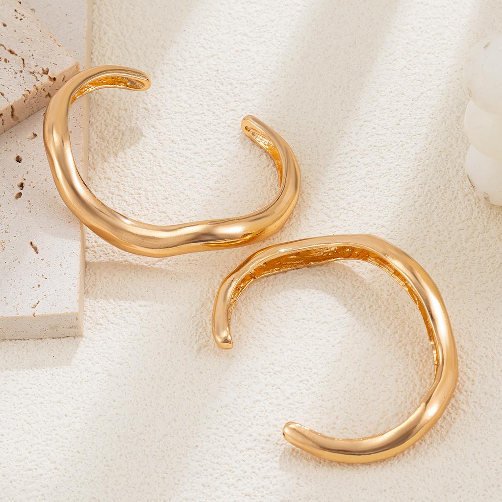 Ingemark 2Pcs/Set Punk Irregular Wave Bending Bangles Women Hip-Hop Geometry Metal Stacking Banglet Steampunk New Couple Jewelry