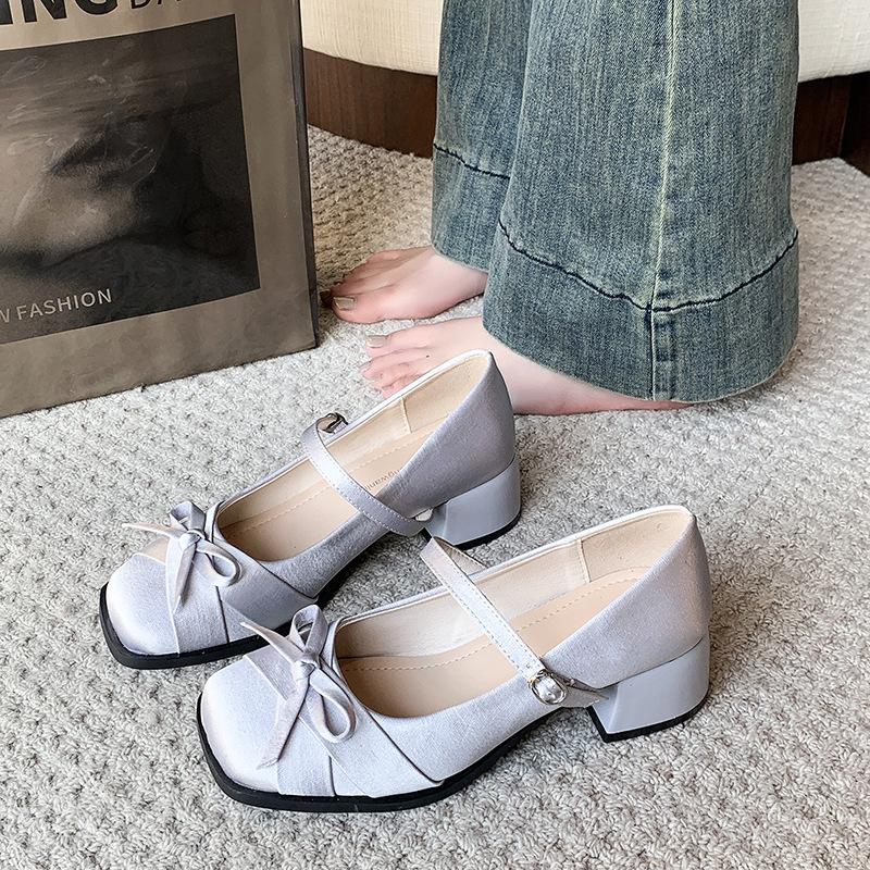 

2025 bow high heels thick heel Lolita shoes spring new single shoes retro evening Mary Jane shoes women 34 серебряный