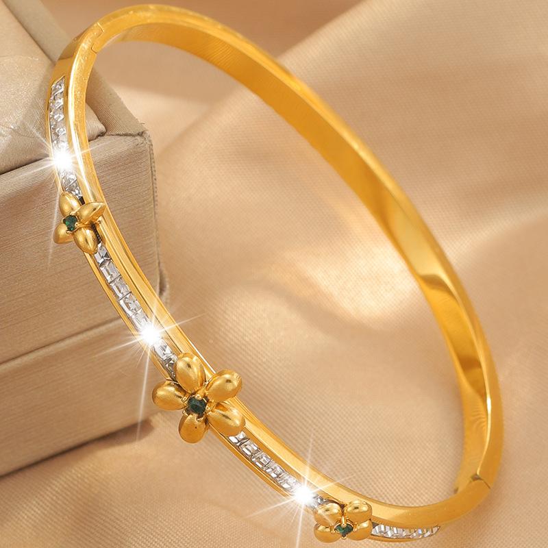 Small Fresh Camellia Light Luxury Exquisite Couple Jewelry Bracelet