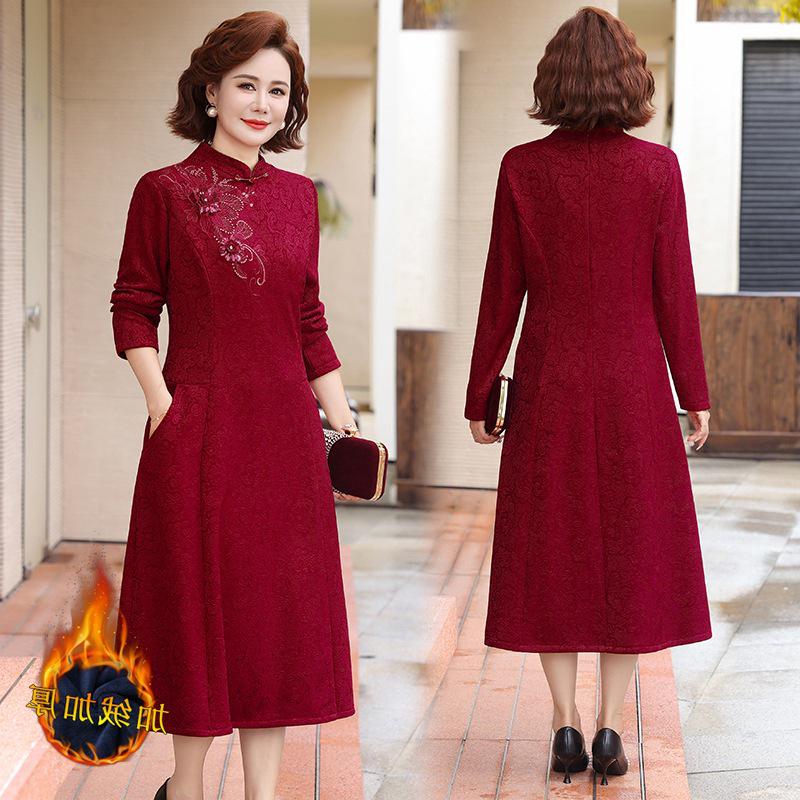 Plus Size Warm Winter Cheongsam for Mother of the Bride – Long, Velvet, Thicker
