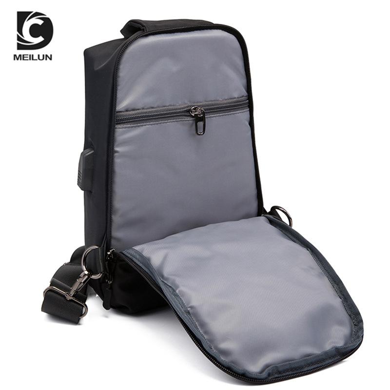 Men's Simple Travel Single Shoulder Messenger Bag Student Tide Brand Messenger Bag Small Bag Trend Leisure Small Solid Color Soft Chest Bag