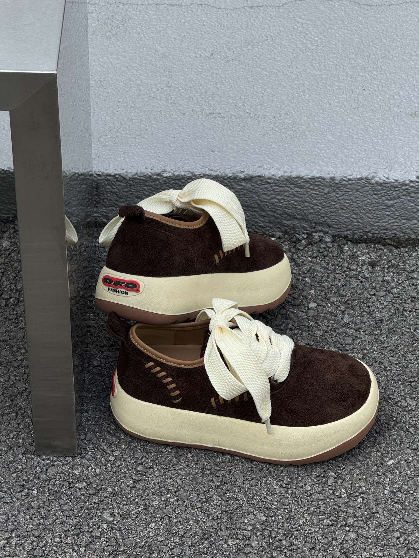 

European products popular leather retro thick baseplate shoes women s 2025 new autumn versatile light sports and leisure shoes 40 коричневый