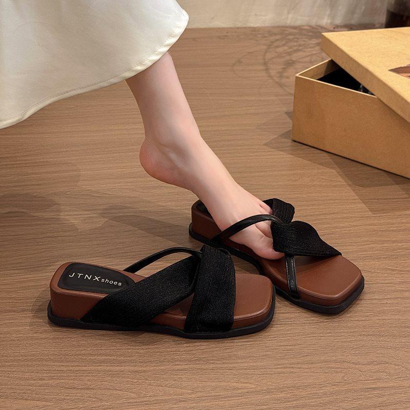 Retro simple with women's heel square head new outer wear 2025 slippers summer low-toe sandals cross