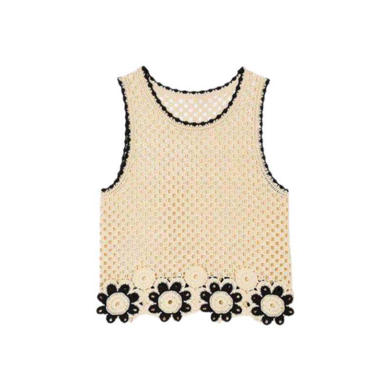 

Чжао Чжаои и Чжан Цзюньнин 2024 Весна/Лето Ажурный трикотажный комплект из топа на бретелях и брюк широкого кроя для женщин One Size