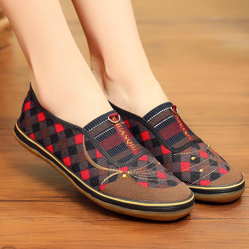 Women's Autumn Non-Slip Soft Sole Shoes - Comfortable Flat Bottom for Middle-Aged & Elderly