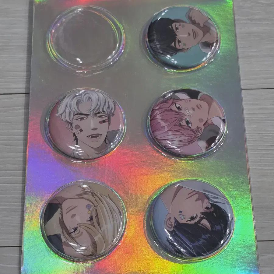 

Plave Xblush Can Badge Set