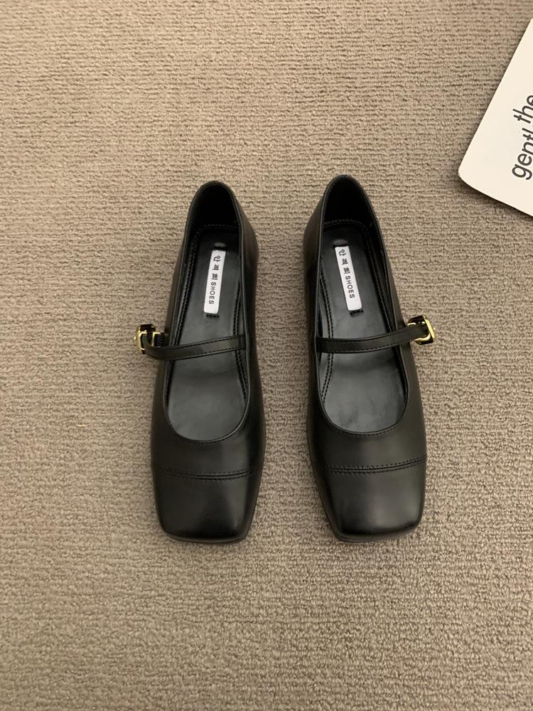 French retro square head silver Mary Jane shoes women's 2024 spring new models with skirts gentle word with flat shoes