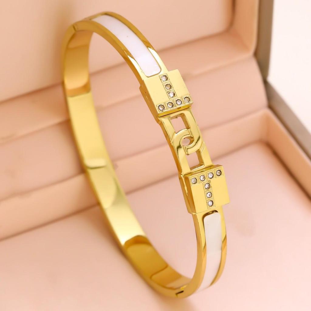 Europäischer & Amerikanischer Mode-Star Zirkon Armband: 18K Titanstahl, Nicht verblassend, Elegantes Design