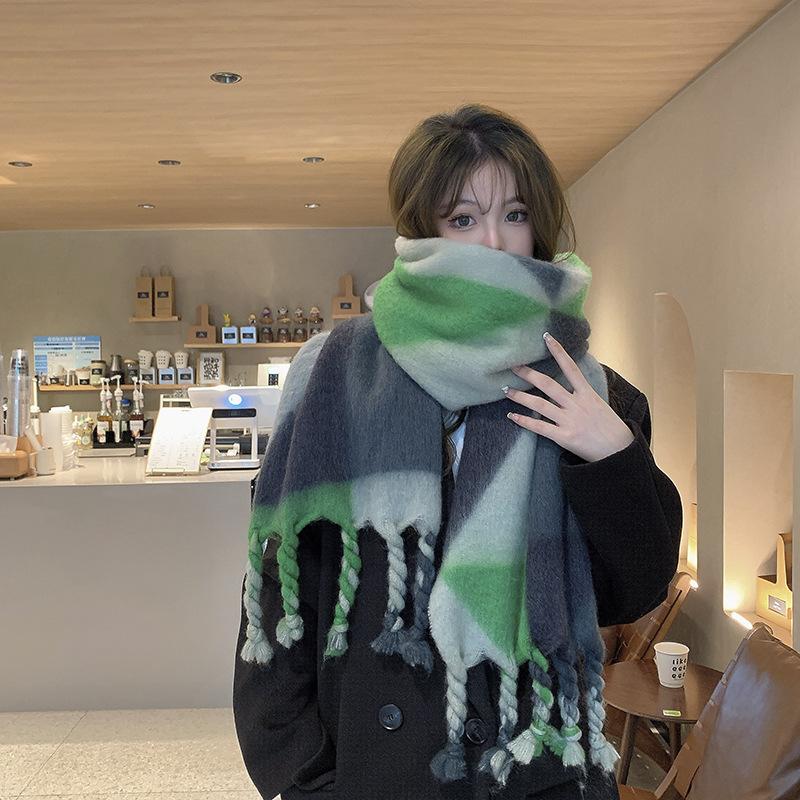 Autumn and winter new scarf women feel soft winter warm thickened plaid hair pulling shawl