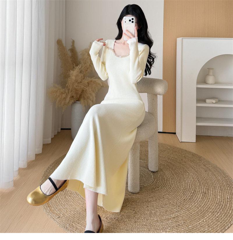 2026 Spring Elegant Slim Rhinestone Knit Dress In French Hepburn Style