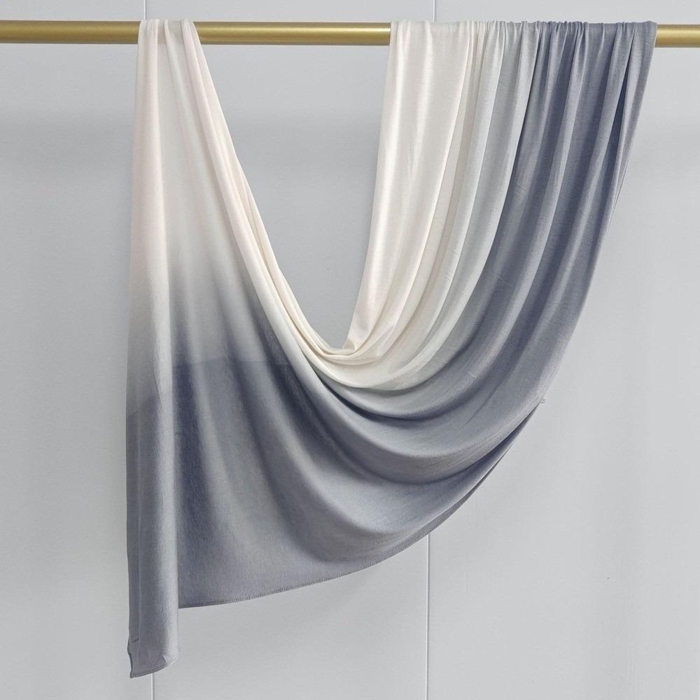 Breathable Fabric Muslim Hijab Scarf Soft Texture Stylish Bandana Breathable Hijab  For Women